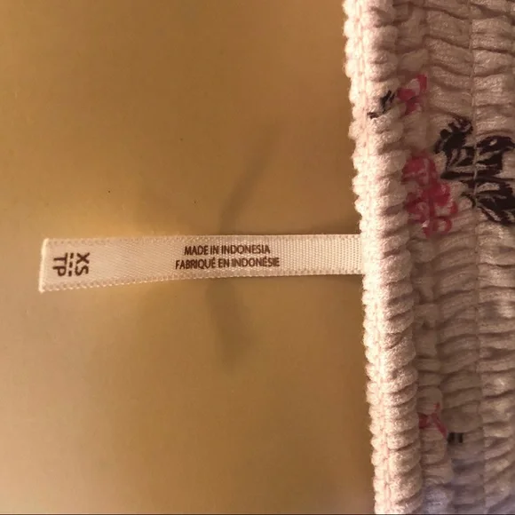 FREE PEOPLE BOHO PINK OFF THE SHOULDER TOP WITH FLOWING “BELL” SLEEVES - Picture 10 of 10